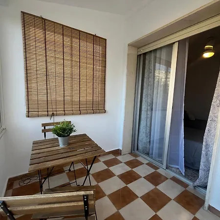 Rent4 Huelin Διαμέρισμα *