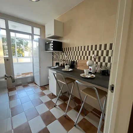 Rent4 Huelin Διαμέρισμα *